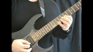 'In the style of' Guthrie Govan - Lick 1